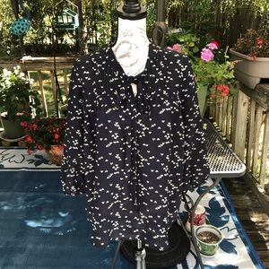 Daniel Rainn Black with Beige Heart Print Tie Neck Detail Blouse 3/4 Sleeve M